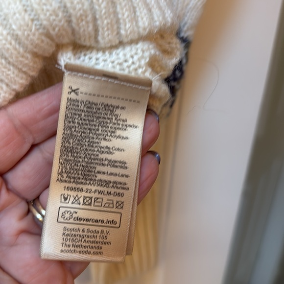 Scotch  & Soda Alpaca wool blend sweater. Size M. NWOT $295 - Picture 3 of 6
